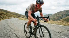 Perché molte persone si stancano troppo in fretta quando vanno in bicicletta e come mantenere il giusto ritmo migliori notevolmente la resistenza.